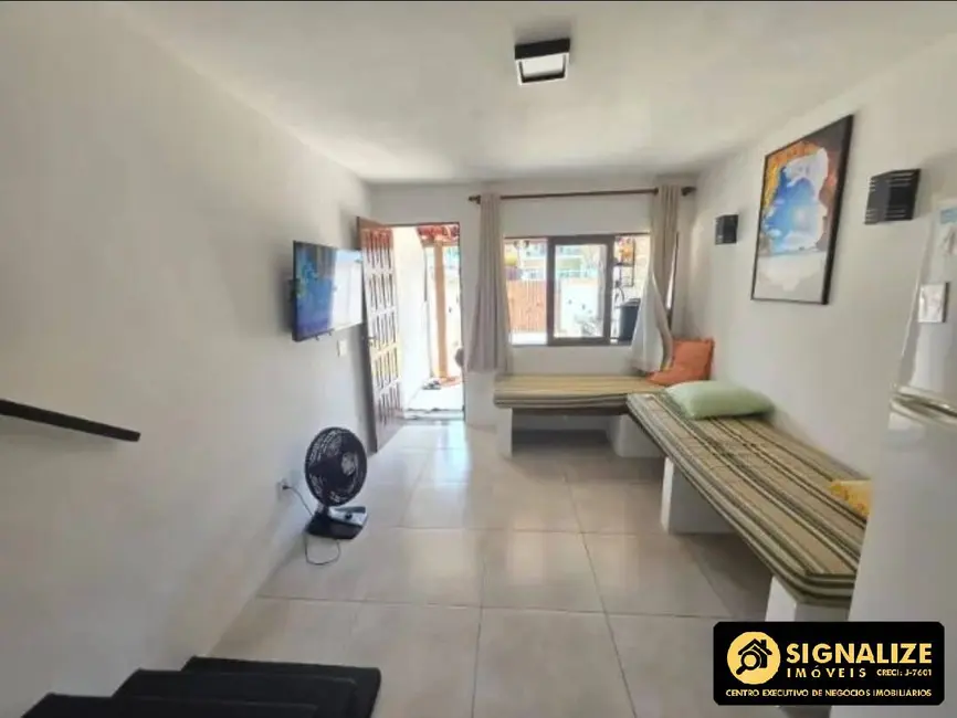 Foto 3 de Casa de Condomínio com 1 quarto à venda em Cabo Frio - RJ