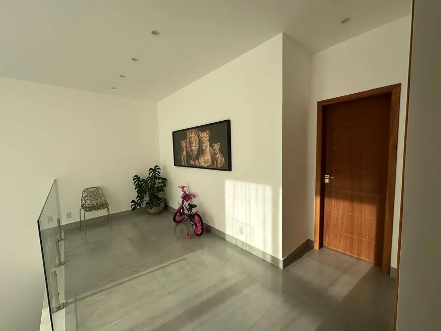 Foto 7 de Casa de Condomínio com 3 quartos à venda, 303m2 em Nova São Pedro, Sao Pedro Da Aldeia - RJ