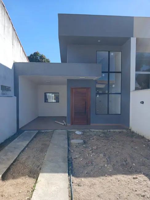 Casa com 3 quartos à venda, 53m2 em Cabo Frio - RJ - imagem 1 Foto 1 de Casa com 3 quartos à venda, 53m2 em Cabo Frio - RJ