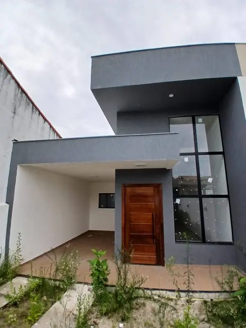 Foto 1 de Casa com 3 quartos à venda, 53m2 em Cabo Frio - RJ