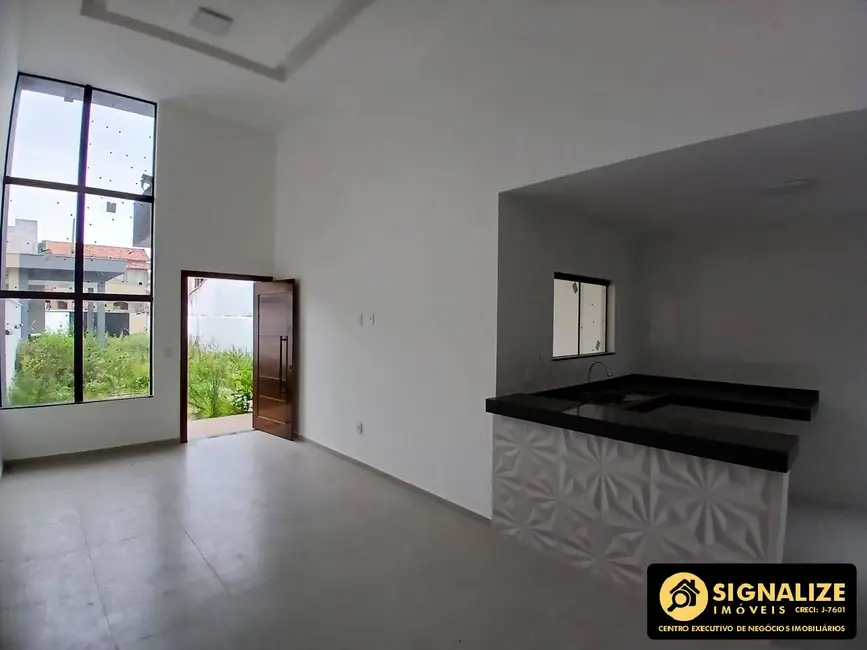 Foto 2 de Casa com 3 quartos à venda, 53m2 em Cabo Frio - RJ