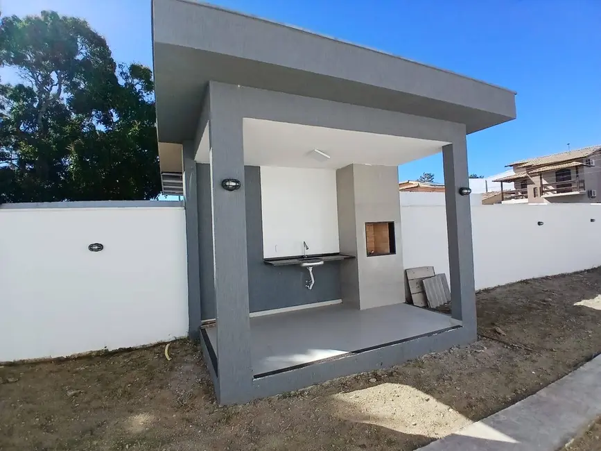 Casa com 3 quartos à venda, 53m2 em Cabo Frio - RJ - imagem 2 Foto 2 de Casa com 3 quartos à venda, 53m2 em Cabo Frio - RJ
