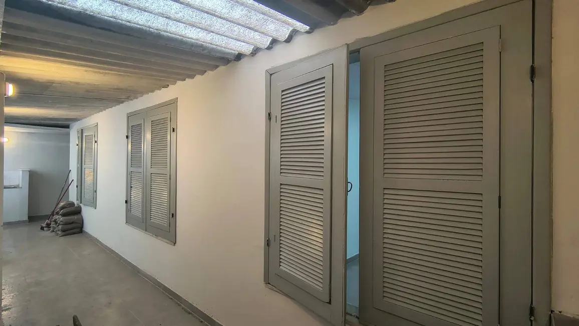 Sobrado com 3 quartos para alugar em Gamboa, Cabo Frio - RJ - imagem 2 Foto 2 de Sobrado com 3 quartos para alugar em Gamboa, Cabo Frio - RJ