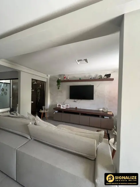 Foto 5 de Casa com 10 quartos à venda, 360m2 em Jardim Excelsior, Cabo Frio - RJ