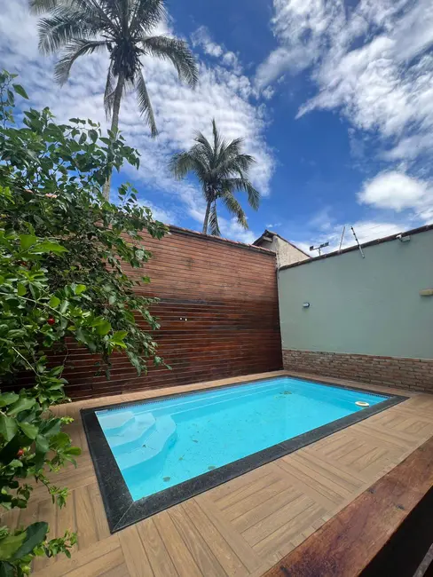 Foto 2 de Casa com 10 quartos à venda, 360m2 em Jardim Excelsior, Cabo Frio - RJ