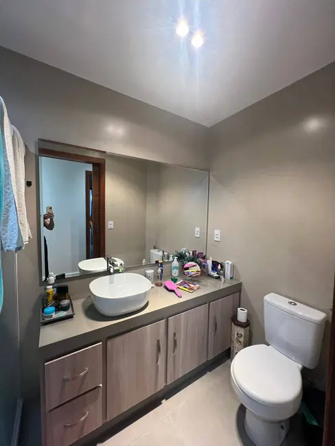 Foto 8 de Casa com 10 quartos à venda, 360m2 em Jardim Excelsior, Cabo Frio - RJ