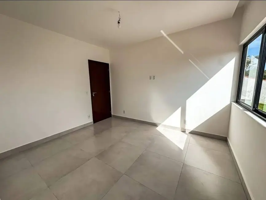 Foto 6 de Casa de Condomínio com 3 quartos à venda, 348m2 em Poço Fundo, Sao Pedro Da Aldeia - RJ