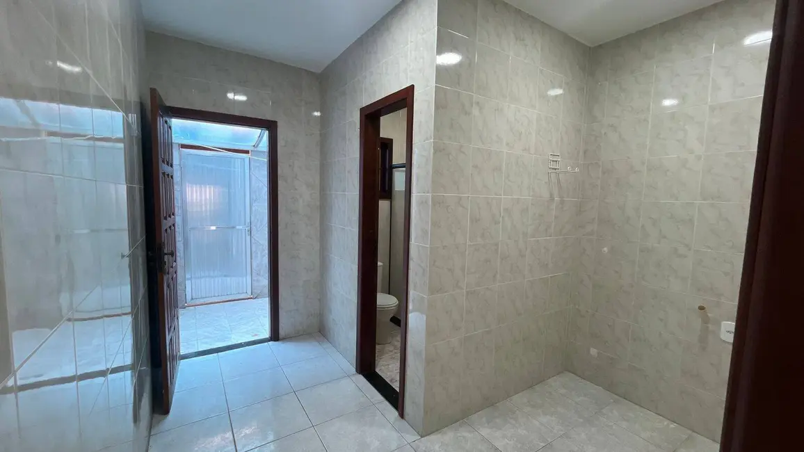 Casa de Condomínio com 3 quartos para alugar em Braga, Cabo Frio - RJ - imagem 4 Foto 4 de Casa de Condomínio com 3 quartos para alugar em Braga, Cabo Frio - RJ