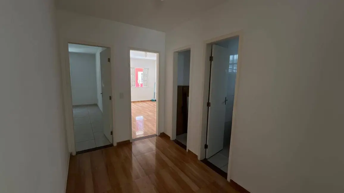 Casa de Condomínio com 2 quartos para alugar em Parque Burle, Cabo Frio - RJ - imagem 6 Foto 6 de Casa de Condomínio com 2 quartos para alugar em Parque Burle, Cabo Frio - RJ