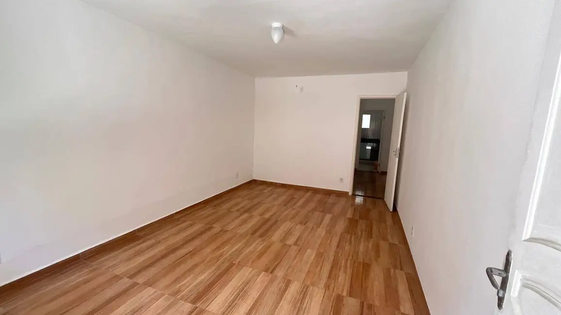 Casa de Condomínio com 2 quartos para alugar em Parque Burle, Cabo Frio - RJ - imagem 1 Foto 1 de Casa de Condomínio com 2 quartos para alugar em Parque Burle, Cabo Frio - RJ