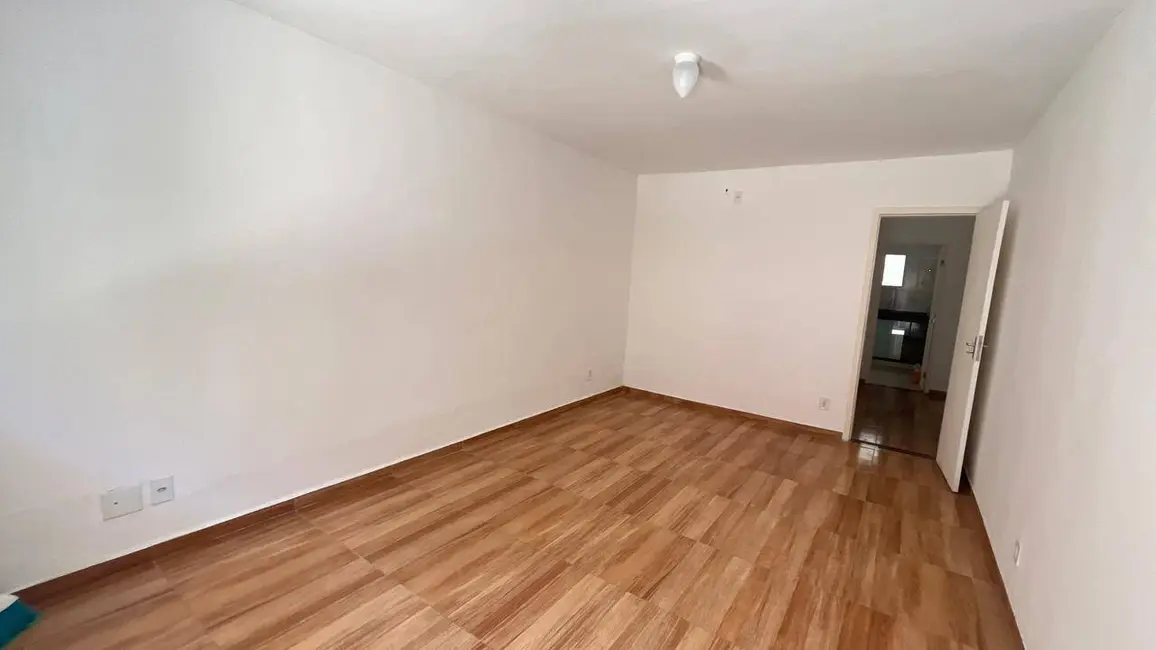 Casa de Condomínio com 2 quartos para alugar em Parque Burle, Cabo Frio - RJ - imagem 5 Foto 5 de Casa de Condomínio com 2 quartos para alugar em Parque Burle, Cabo Frio - RJ