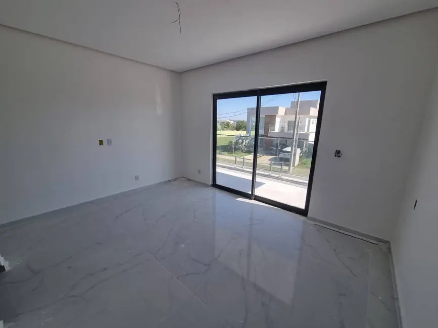 Foto 6 de Casa de Condomínio com 4 quartos à venda em Ogiva, Cabo Frio - RJ