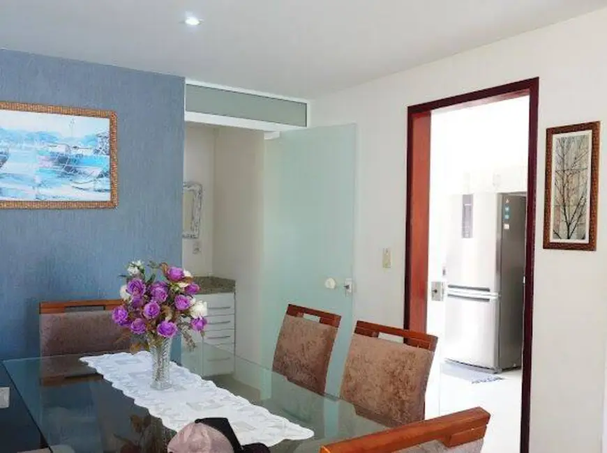 Casa com 3 quartos à venda, 225m2 em Cabo Frio - RJ - imagem 5 Foto 5 de Casa com 3 quartos à venda, 225m2 em Cabo Frio - RJ
