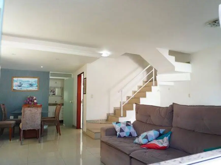 Casa com 3 quartos à venda, 225m2 em Cabo Frio - RJ - imagem 3 Foto 3 de Casa com 3 quartos à venda, 225m2 em Cabo Frio - RJ