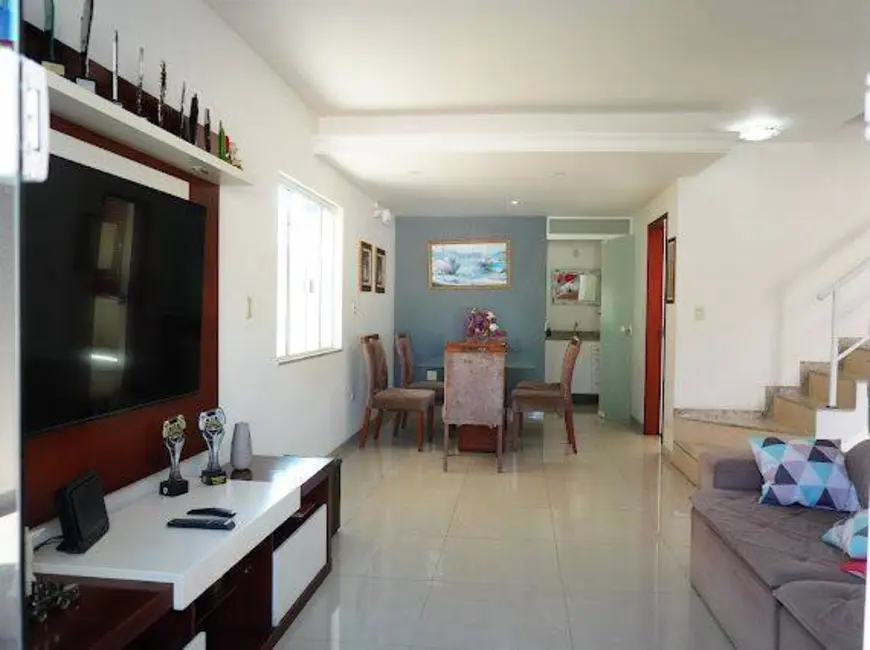 Casa com 3 quartos à venda, 225m2 em Cabo Frio - RJ - imagem 2 Foto 2 de Casa com 3 quartos à venda, 225m2 em Cabo Frio - RJ