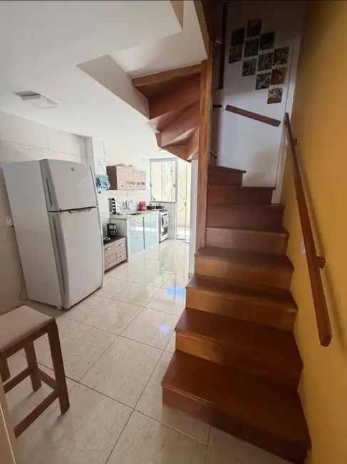 Casa de Condomínio com 3 quartos à venda em Ogiva, Cabo Frio - RJ - imagem 4 Foto 4 de Casa de Condomínio com 3 quartos à venda em Ogiva, Cabo Frio - RJ