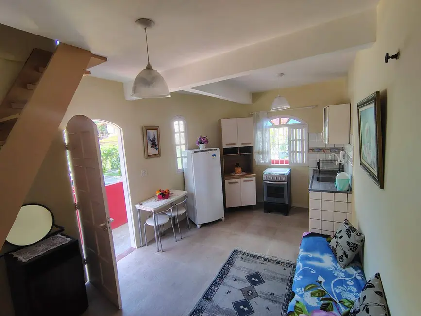 Foto 1 de Casa com 1 quarto à venda, 80m2 em Braga, Cabo Frio - RJ