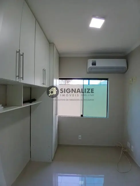 Foto 1 de Apartamento com 1 quarto à venda, 60m2 em Cabo Frio - RJ