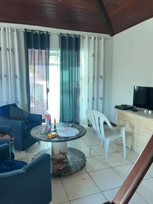 Foto 2 de Casa com 3 quartos à venda, 230m2 em Cabo Frio - RJ