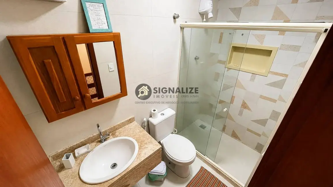 Foto 7 de Casa com 2 quartos à venda, 70m2 em Ogiva, Cabo Frio - RJ
