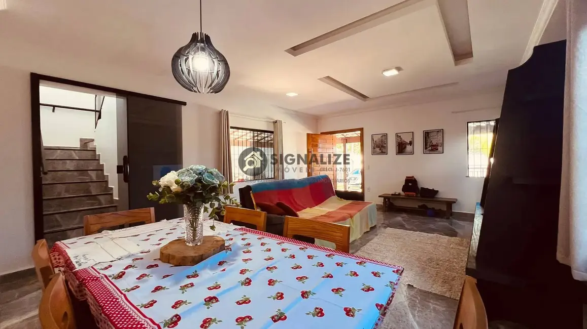 Foto 4 de Casa com 3 quartos à venda, 200m2 em Baixo Grande, Sao Pedro Da Aldeia - RJ