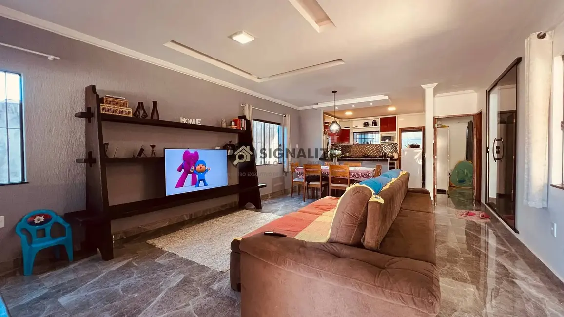 Foto 2 de Casa com 3 quartos à venda, 200m2 em Baixo Grande, Sao Pedro Da Aldeia - RJ
