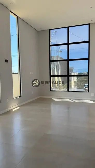 Foto 3 de Casa com 3 quartos à venda, 220m2 em Ogiva, Cabo Frio - RJ