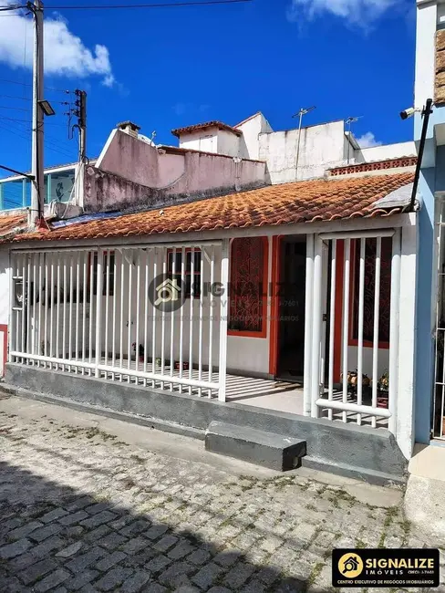 Foto 1 de Casa com 2 quartos à venda, 20m2 em Cabo Frio - RJ