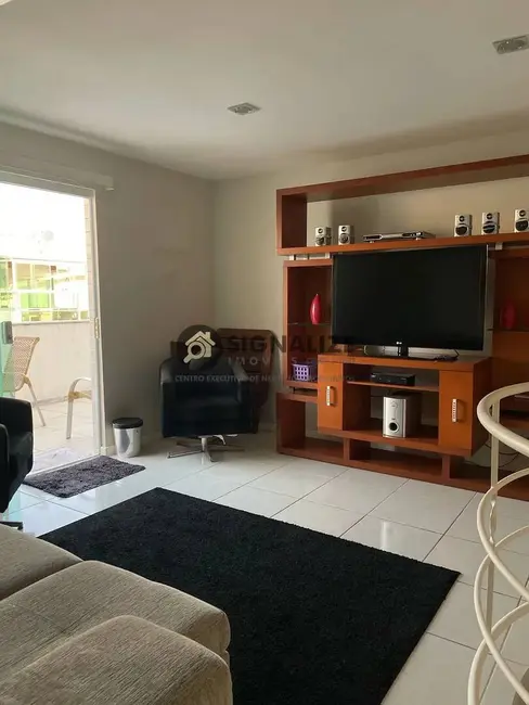 Foto 3 de Cobertura com 2 quartos à venda, 140m2 em Braga, Cabo Frio - RJ