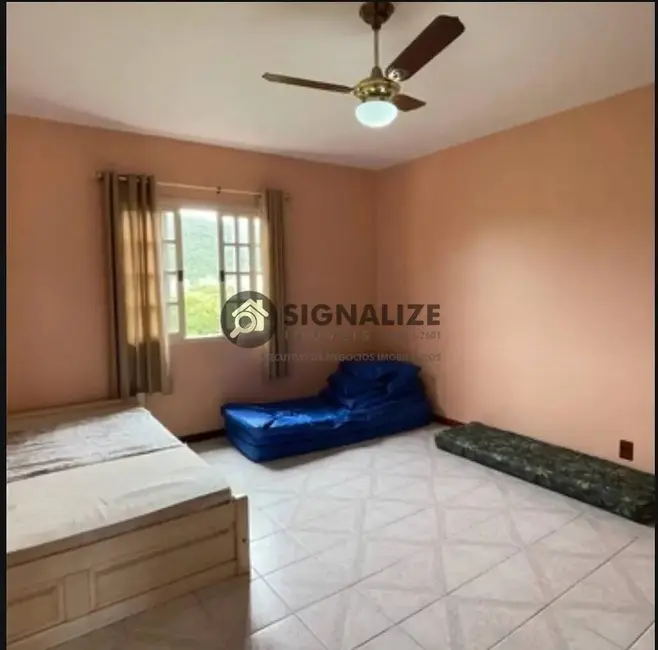 Foto 2 de Casa de Condomínio com 2 quartos à venda, 106m2 em Peró, Cabo Frio - RJ