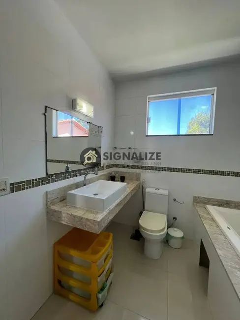 Foto 2 de Casa de Condomínio com 4 quartos à venda, 300m2 em Ogiva, Cabo Frio - RJ