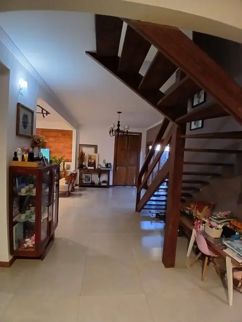 Foto 6 de Casa de Condomínio com 3 quartos à venda, 130m2 em Parque Burle, Cabo Frio - RJ
