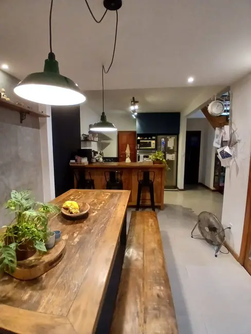 Foto 9 de Casa de Condomínio com 3 quartos à venda, 130m2 em Parque Burle, Cabo Frio - RJ