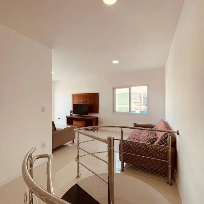 Foto 5 de Cobertura com 3 quartos à venda, 220m2 em Vila Nova, Cabo Frio - RJ