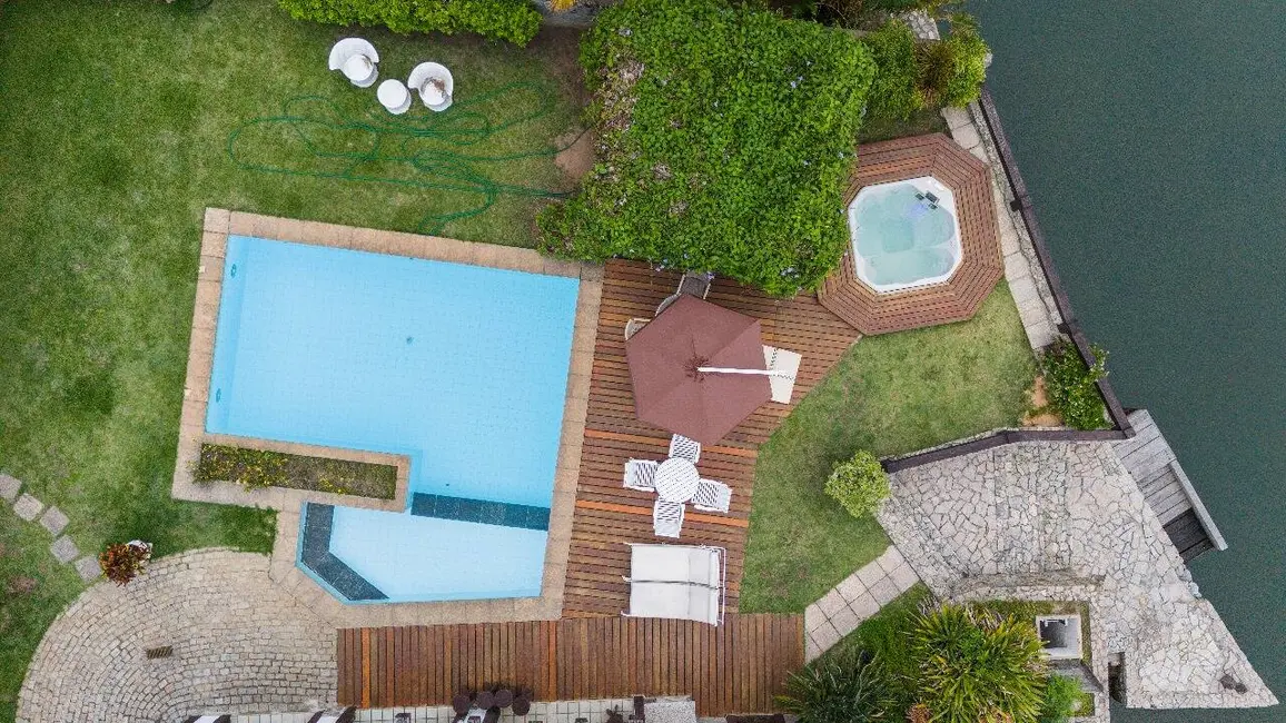 Casa de Condomínio com 9 quartos à venda, 671m2 em São Bento, Cabo Frio - RJ - imagem 5 Foto 5 de Casa de Condomínio com 9 quartos à venda, 671m2 em São Bento, Cabo Frio - RJ