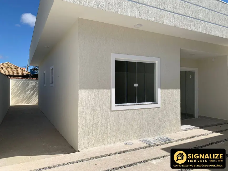 Foto 2 de Casa com 2 quartos à venda, 70m2 em Cabo Frio - RJ
