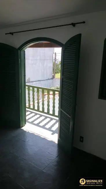Casa com 5 quartos à venda, 160m2 em Porto da Aldeia, Sao Pedro Da Aldeia - RJ - imagem 4 Foto 4 de Casa com 5 quartos à venda, 160m2 em Porto da Aldeia, Sao Pedro Da Aldeia - RJ