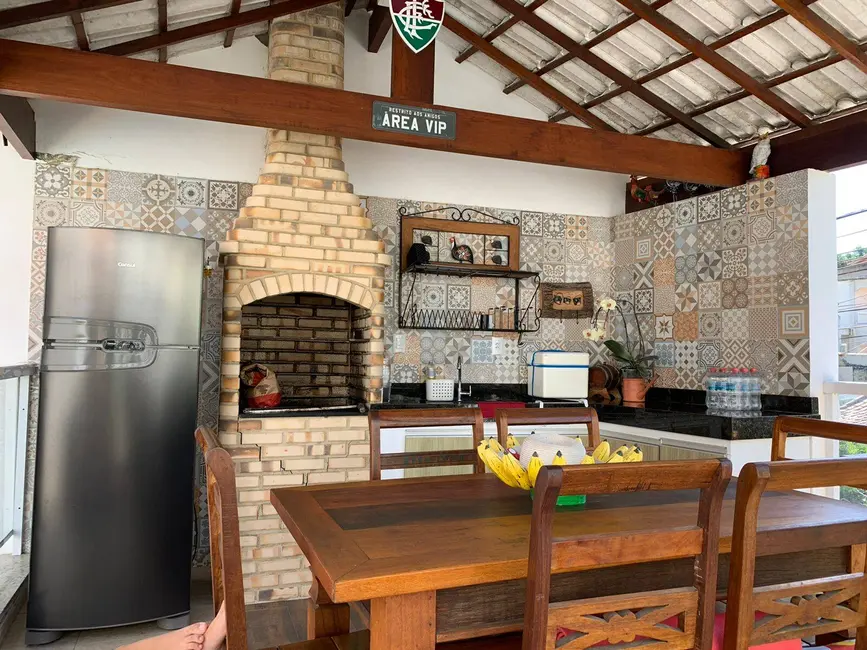 Casa com 4 quartos à venda, 188m2 em Porto do Carro, Cabo Frio - RJ - imagem 3 Foto 3 de Casa com 4 quartos à venda, 188m2 em Porto do Carro, Cabo Frio - RJ