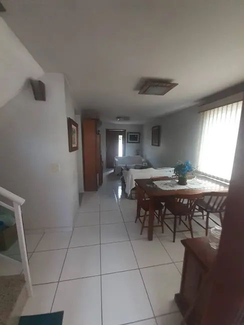 Foto 3 de Casa de Condomínio com 4 quartos à venda, 150m2 em Cabo Frio - RJ