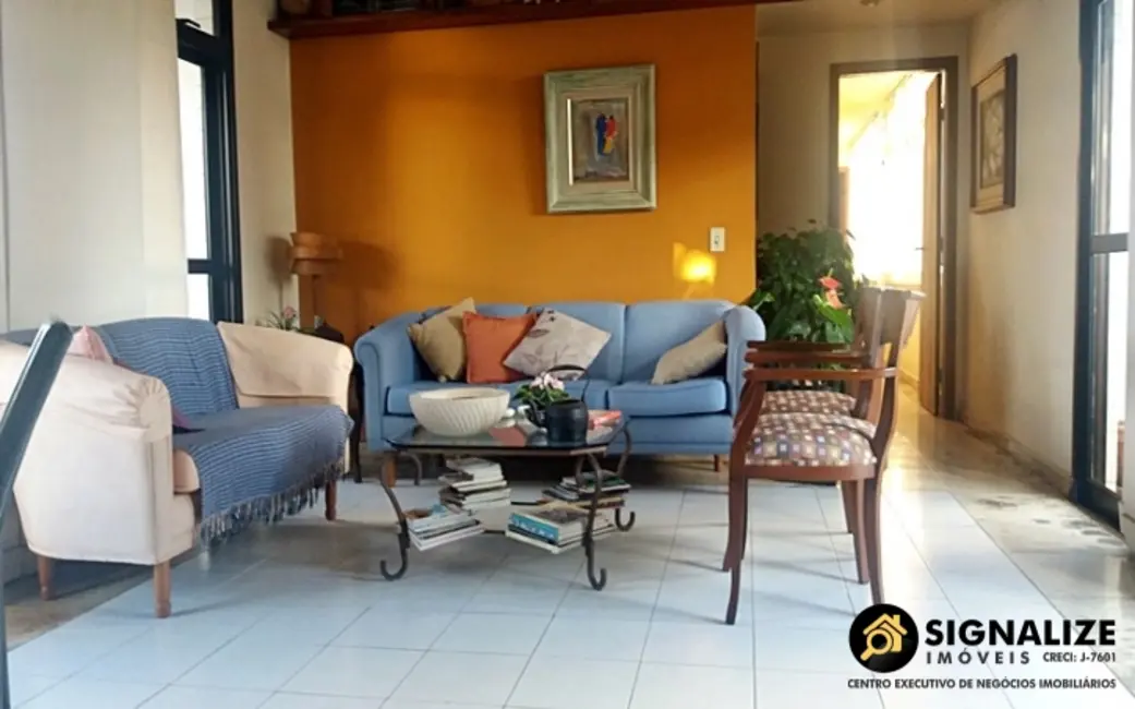 Foto 1 de Apartamento com 3 quartos à venda, 141m2 em Centro, Cabo Frio - RJ