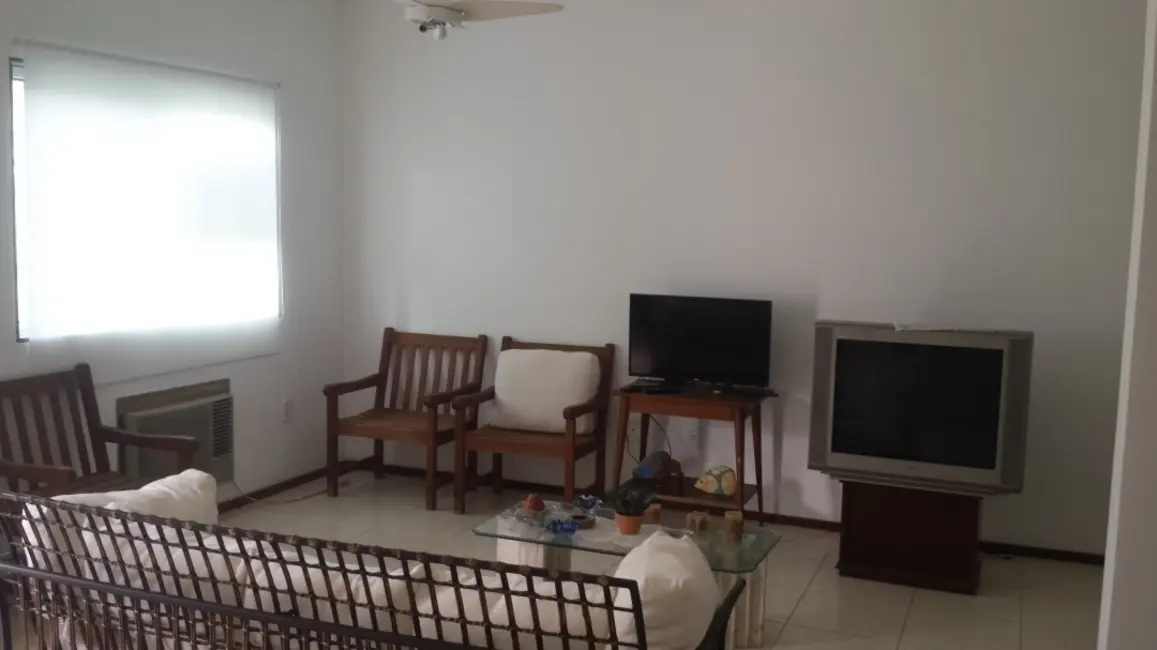 Foto 5 de Casa de Condomínio com 3 quartos à venda, 130m2 em Palmeiras, Cabo Frio - RJ