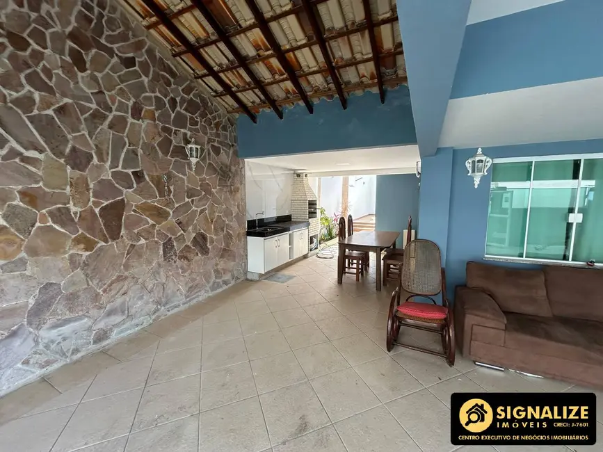 Casa com 4 quartos à venda, 250m2 em Centro, Cabo Frio - RJ - imagem 3 Foto 3 de Casa com 4 quartos à venda, 250m2 em Centro, Cabo Frio - RJ