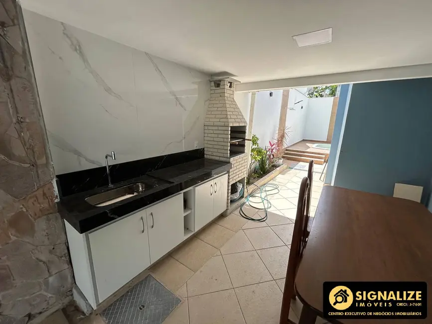Casa com 4 quartos à venda, 250m2 em Centro, Cabo Frio - RJ - imagem 6 Foto 6 de Casa com 4 quartos à venda, 250m2 em Centro, Cabo Frio - RJ