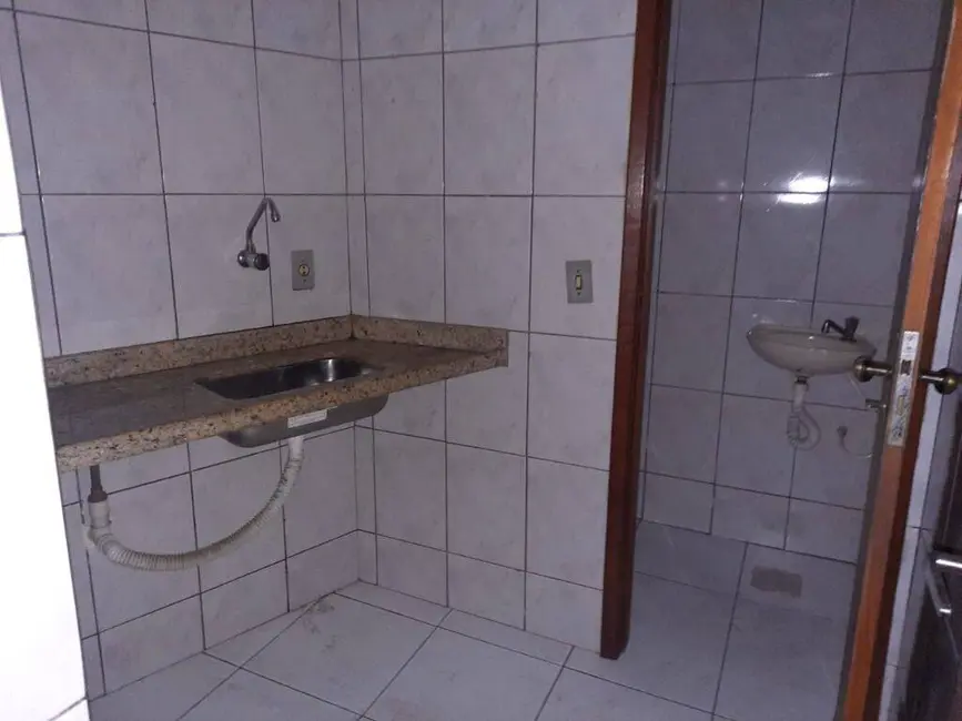 Loja para alugar, 26m2 em Centro, Cabo Frio - RJ - imagem 5 Foto 5 de Loja para alugar, 26m2 em Centro, Cabo Frio - RJ