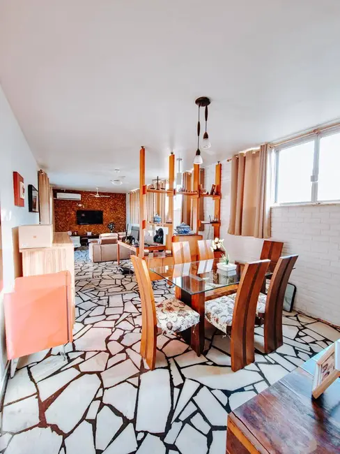 Foto 6 de Casa com 3 quartos à venda, 450m2 em Portinho, Cabo Frio - RJ