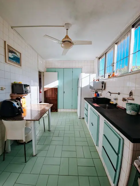 Foto 10 de Casa com 3 quartos à venda, 450m2 em Portinho, Cabo Frio - RJ
