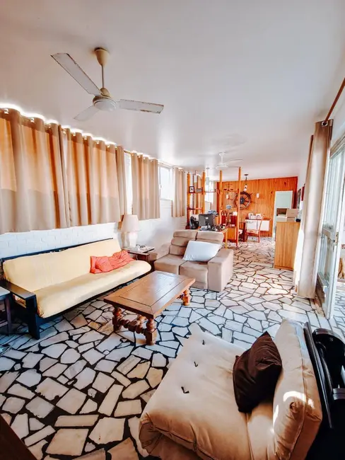 Foto 2 de Casa com 3 quartos à venda, 450m2 em Portinho, Cabo Frio - RJ