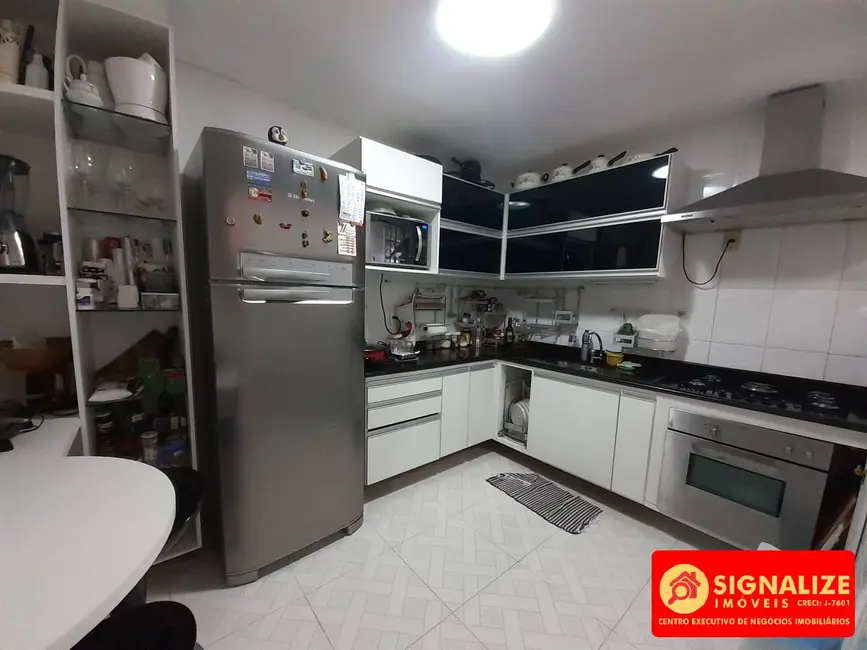 Cobertura com 3 quartos à venda, 165m2 em Braga, Cabo Frio - RJ - imagem 6 Foto 6 de Cobertura com 3 quartos à venda, 165m2 em Braga, Cabo Frio - RJ