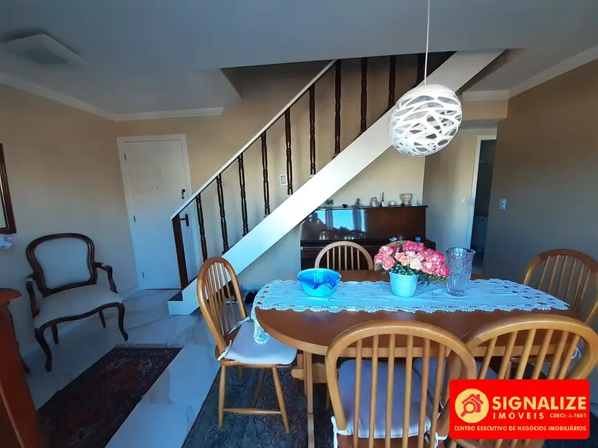 Cobertura com 3 quartos à venda, 165m2 em Braga, Cabo Frio - RJ - imagem 5 Foto 5 de Cobertura com 3 quartos à venda, 165m2 em Braga, Cabo Frio - RJ