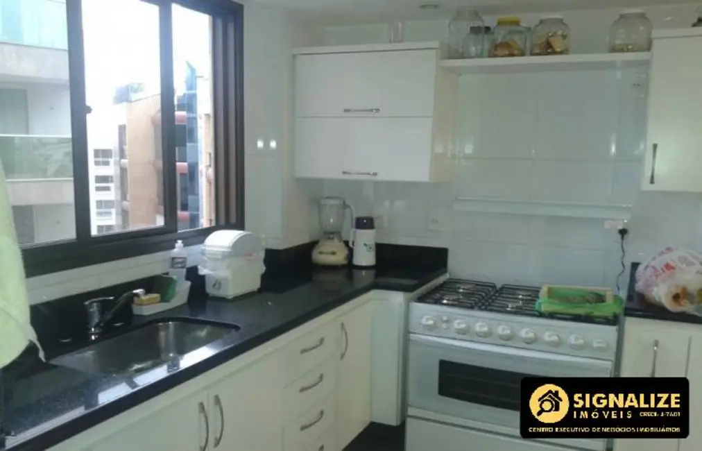 Cobertura com 5 quartos à venda, 271m2 em Vila Nova, Cabo Frio - RJ - imagem 3 Foto 3 de Cobertura com 5 quartos à venda, 271m2 em Vila Nova, Cabo Frio - RJ